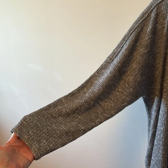 Terra & Sky cowl neck, gray long sleeve sweater size 2X (20W-22W) - Picture 5 of 6